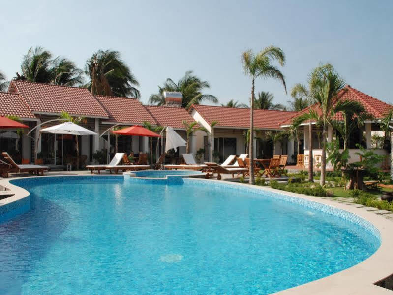 Kim Village Resort Mui Ne Phan Thiết Buitenkant foto